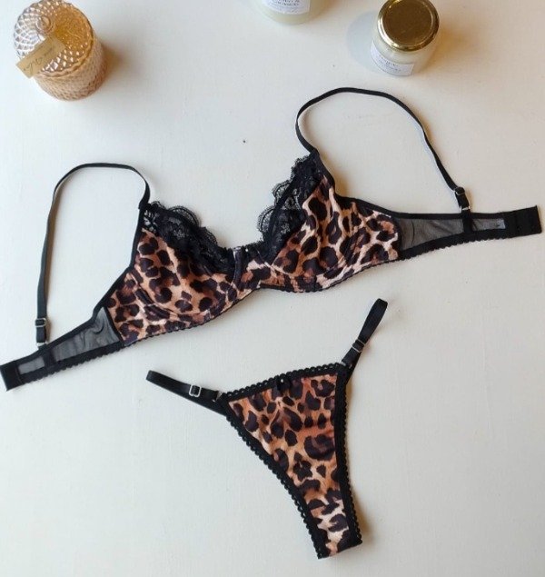 Producto - CONJUNTO CON ARO PRINT