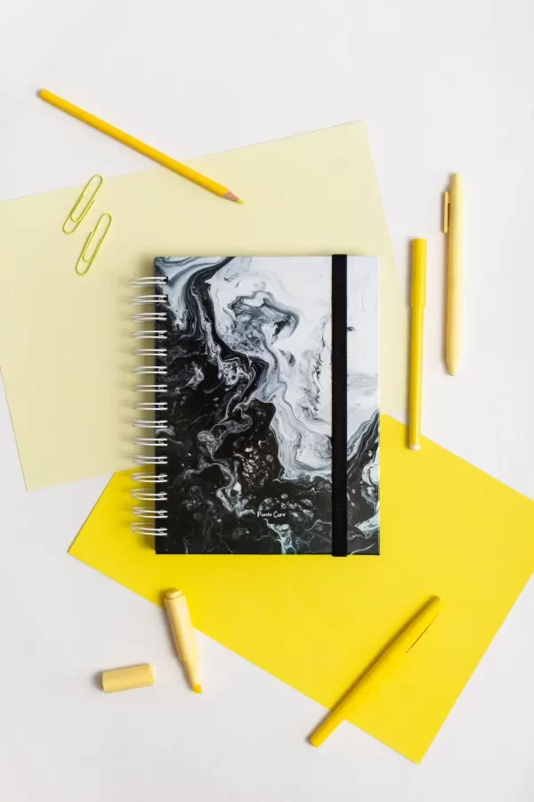 Producto - Cuaderno A5 Negro ink Hojas Removibles