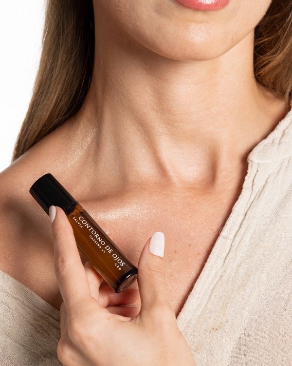 Producto - Contorno de Ojos CBD + CAFEÍNA + VIT C