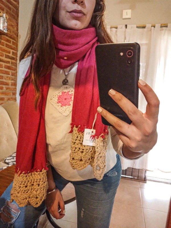 Producto - BUFANDA-RUANA fucsia tejida