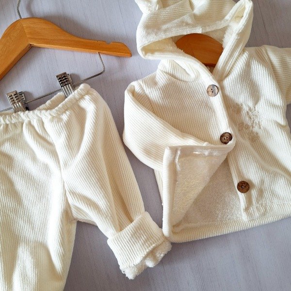 Producto - Conj. Corduroy con Corderito Crema