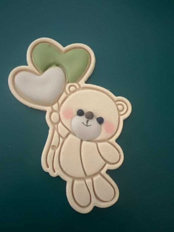 Producto - Osito con corazones  12 cm Verde seco