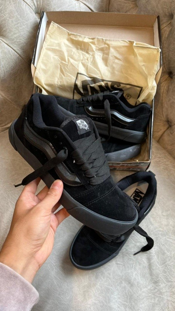 Producto - Zapatilla Chunky Total Black