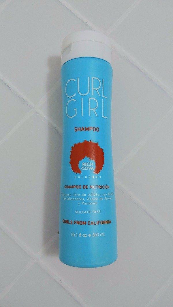Producto - Shampoo Nutrición Curls from California Rich Cova 300g