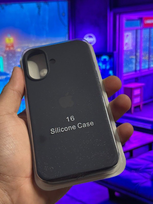 Producto - FUNDA SILICONE IPHONE 16 (NEGRO)