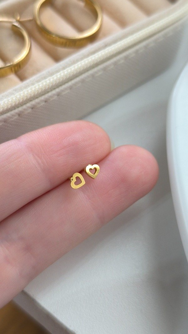 Producto - Aros Mini Corazón Calado Gold