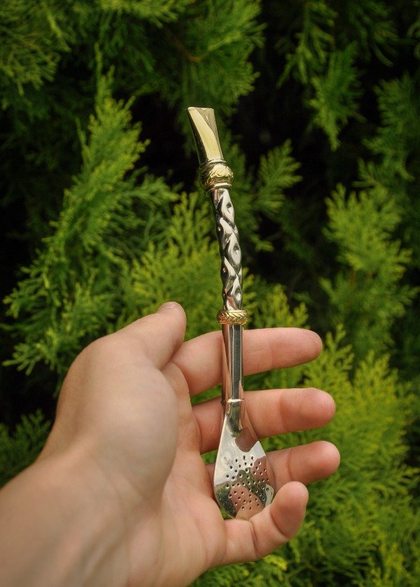 Producto - BOMBILLON CURVO