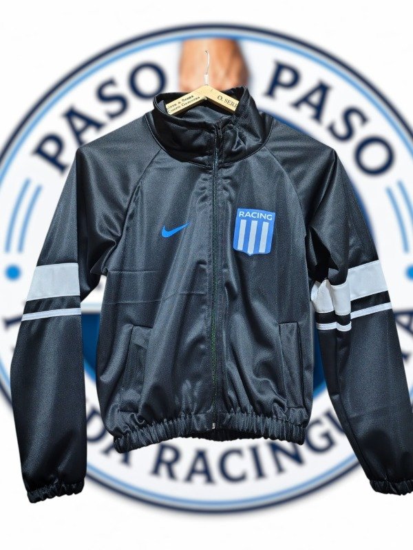 Campera deportiva Dama Nike Racing — imagen 4