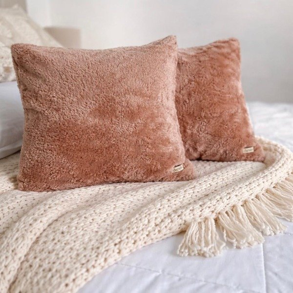 Producto - FUNDA CORDERITO PELUCHE - 40X40