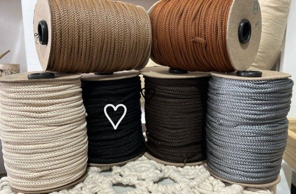 Producto - Cordón de polipropileno negro 4 mm