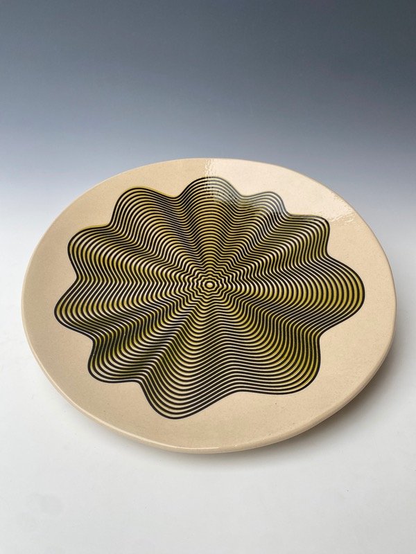Producto - PLATO ESCARAPELA NEGRO VERDE