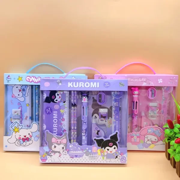 Producto - Kit Escolar Personajes Sanrio Kuromi X8 Pcs Vuelta A Clase