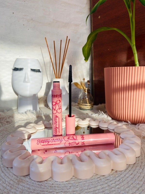 Producto - Mascara de Pestañas Saniye