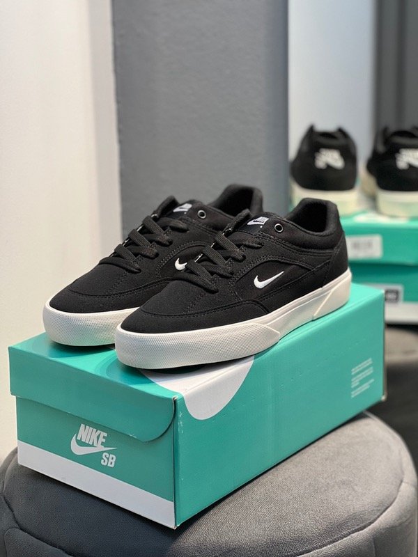 Producto - NIKE SB CREAM