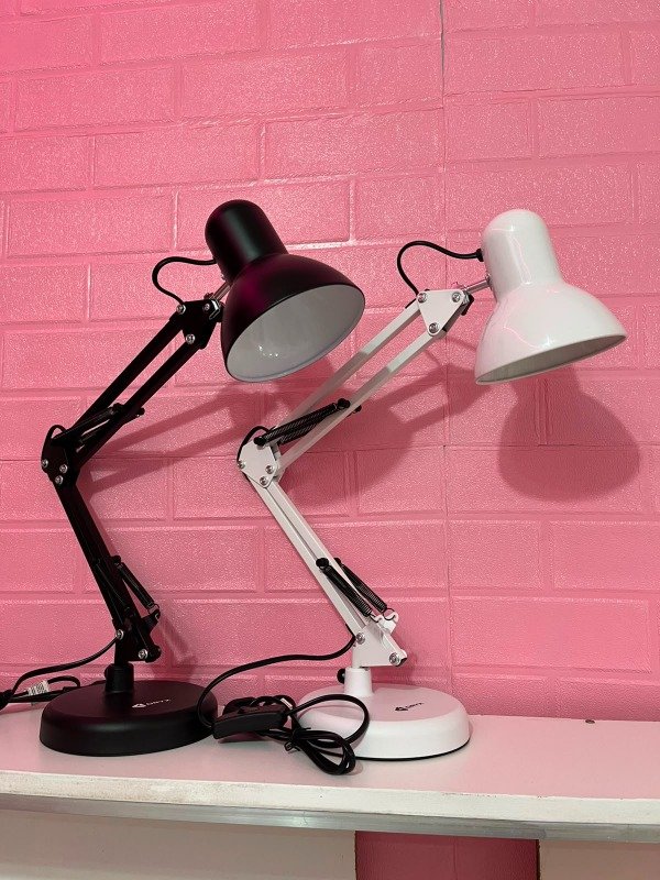 Producto - Lampara para escritorio tipo Pixar
