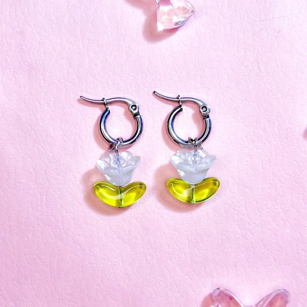 Producto - Aros Campanitas blancos (transparentes y opacos)