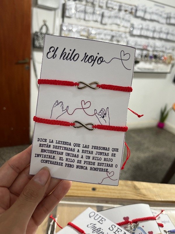 Producto - Pulseras hilo rojo 2