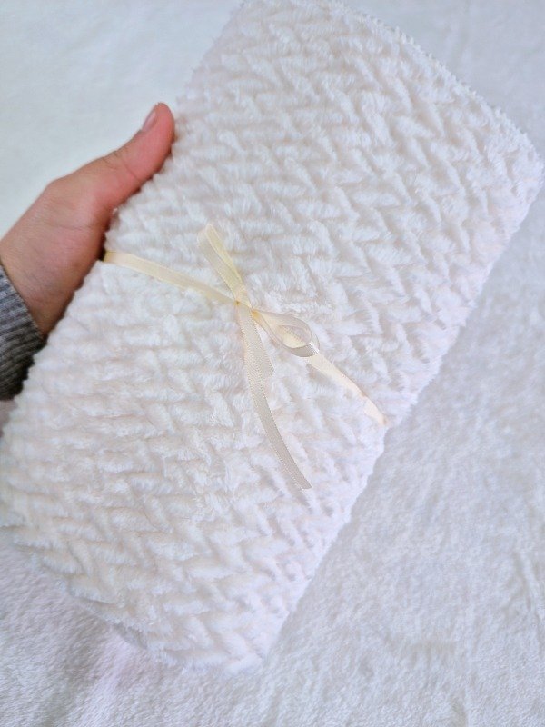 Producto - Manta plush calado