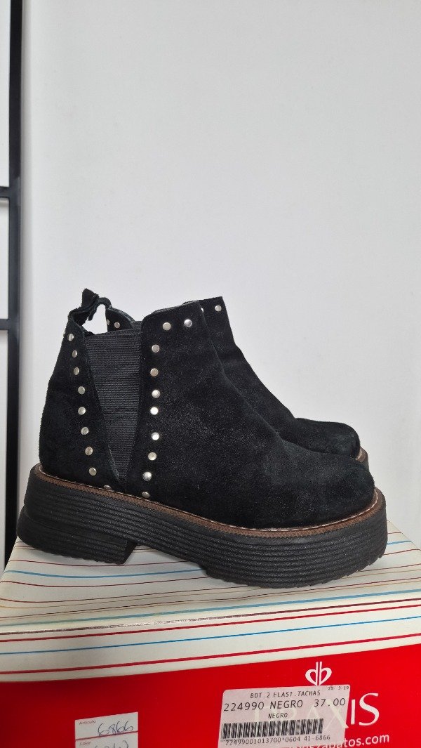 Producto - Botas gamuzadas - N37