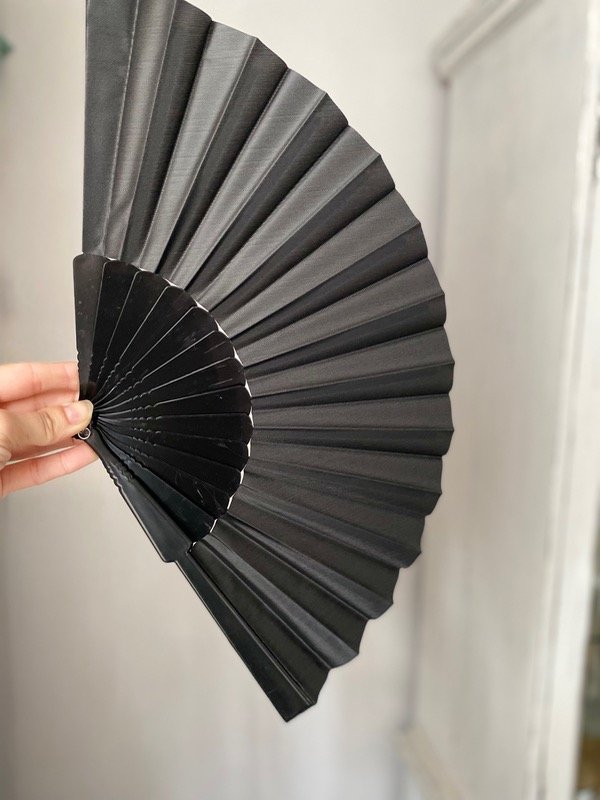 Producto - Abanico negro liso