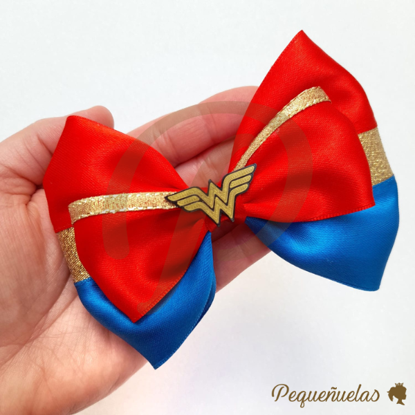 Producto - Maxi Moño Mujer Maravilla 12 cm