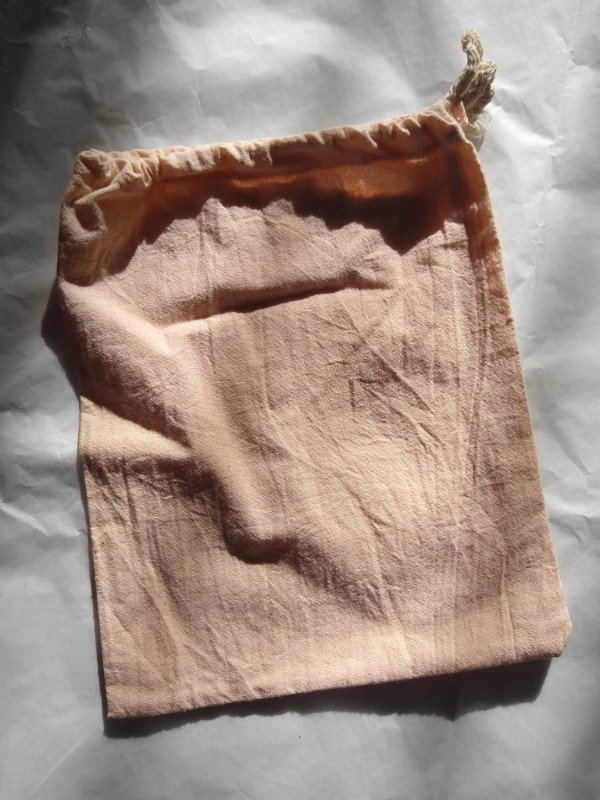 Producto - BOLSA de tela ideal para portacosméticos y/o presentaciones - 1