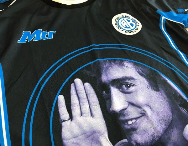 Camiseta retro de belgrano alternativa — imagen 3