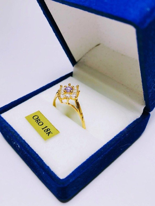 Producto - ANILLO ORO 18K - ROSETA BLANCA Y VIOLETA