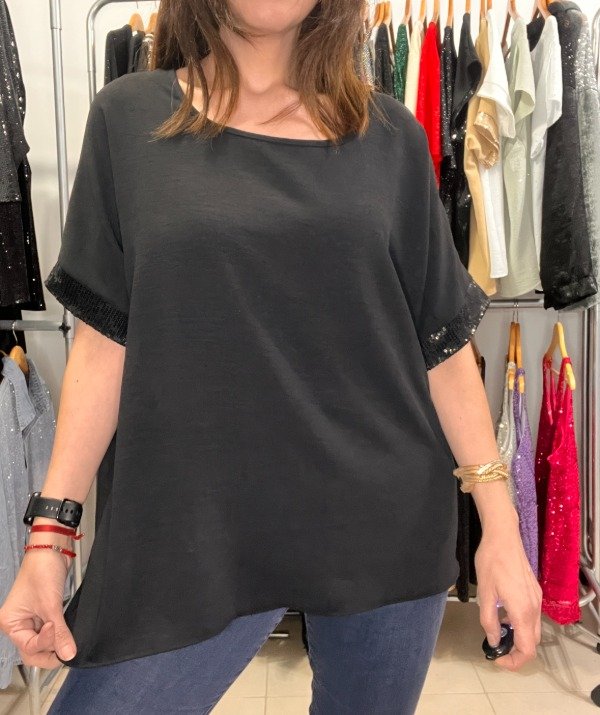 Producto - Remera Cey Lentejuelas Mangas 26.250 Transfer 125 cm contorno - Negra