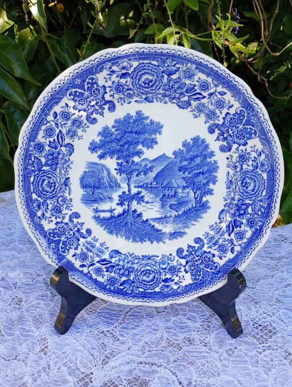 Producto - Plato de entrada o postre de loza alemana Villeroy Boch