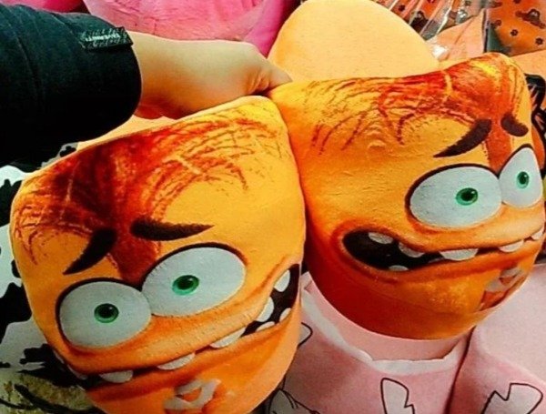 Producto - Línea Quio !! Pantuflas ansiedad intensamente