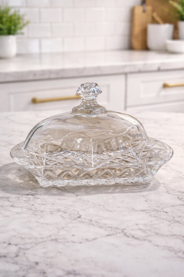 Producto - MANTEQUERA VIDRIO C/TAPA 9.5X17CM BASE LABRADA