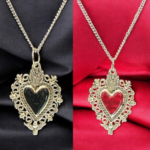Producto - DIJE CORAZON NEGRO/ROJO CON CADENA
