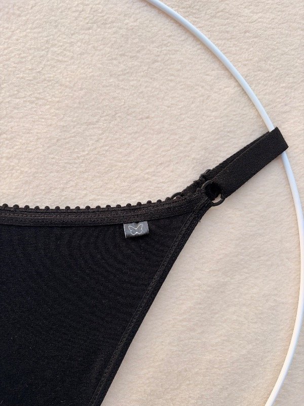 Producto - Regulable GRETA (total black) - 2