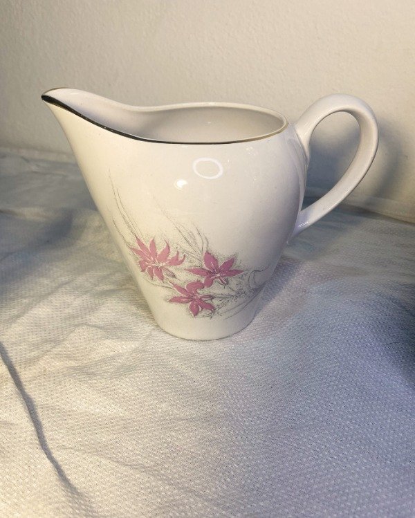 Producto - Lechera Baviera Semi porcelana