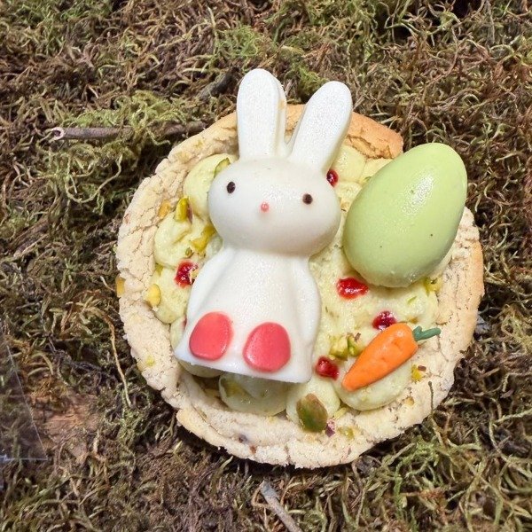 Producto - BOX Cookie de Pistachos y Huevo de Chocolate