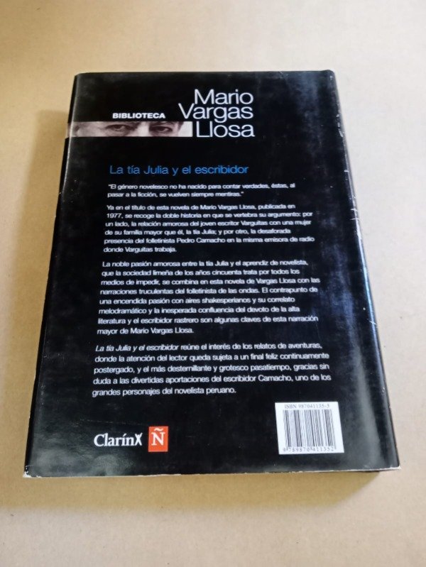 Producto - La tía Julia y el escribidor - Mario Vargas Llosa - Alfaguara / Clarín 2009 - 1