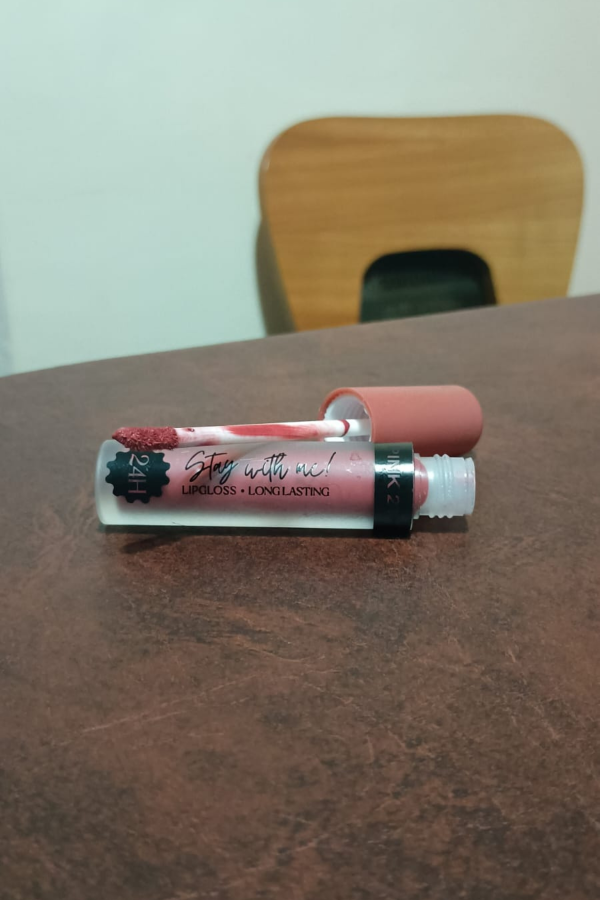 Producto - Lipgloss Intransferible Stay with me tono 2