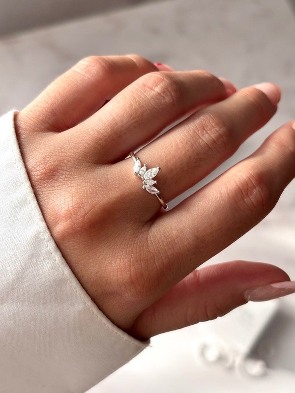 Producto - Anillo queen cubic