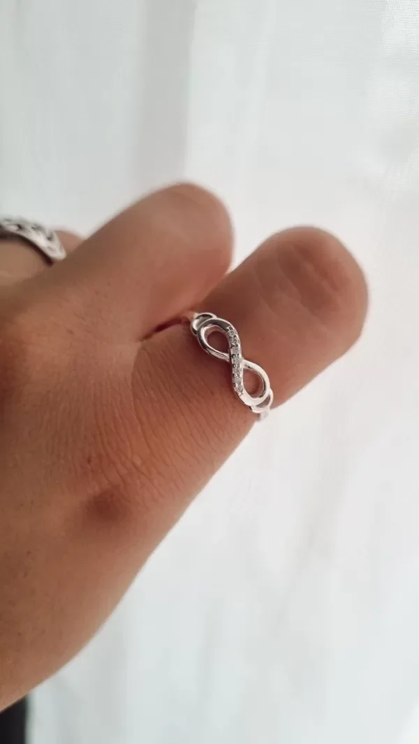 Producto - Anillo infinito cubic blanco plata925