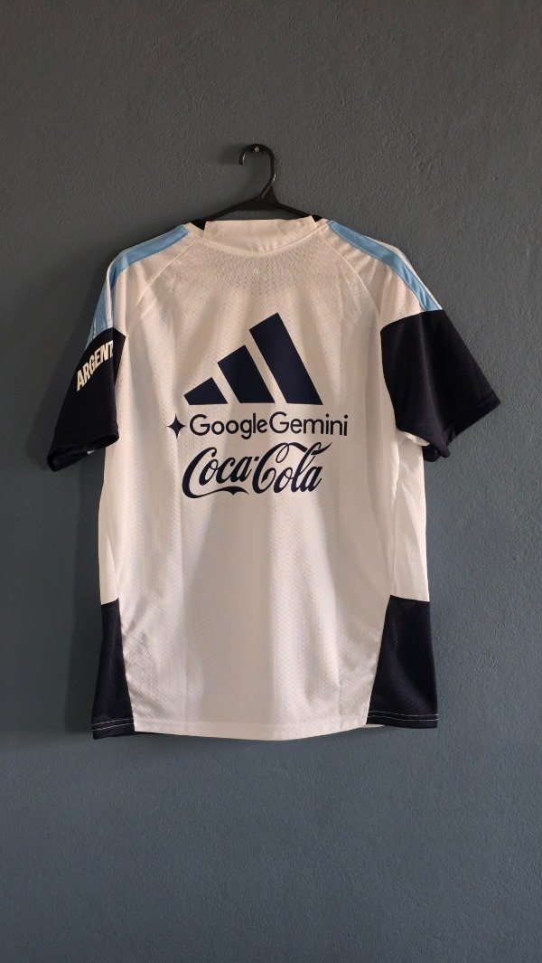 Producto - CAMISETA ARGENTINA ENTRENAMIENTO BLANCA 2026 - 5