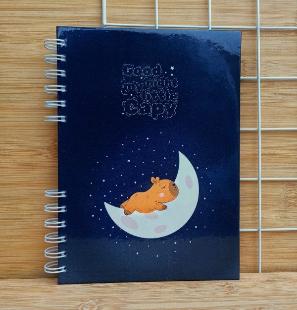 Producto - Cuaderno rayado A5 con calendario Capibara