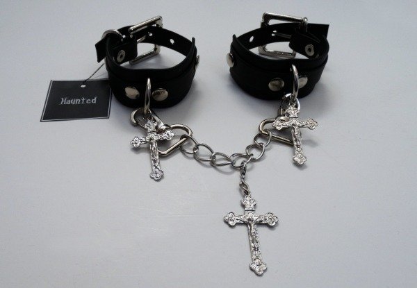 Producto - Esposas Aint (3 cruces)