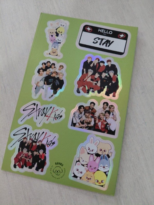 Producto - Planchitas de stickers - Stray Kids