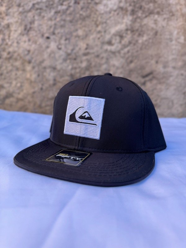 Producto - Gorra negra QuickSilver