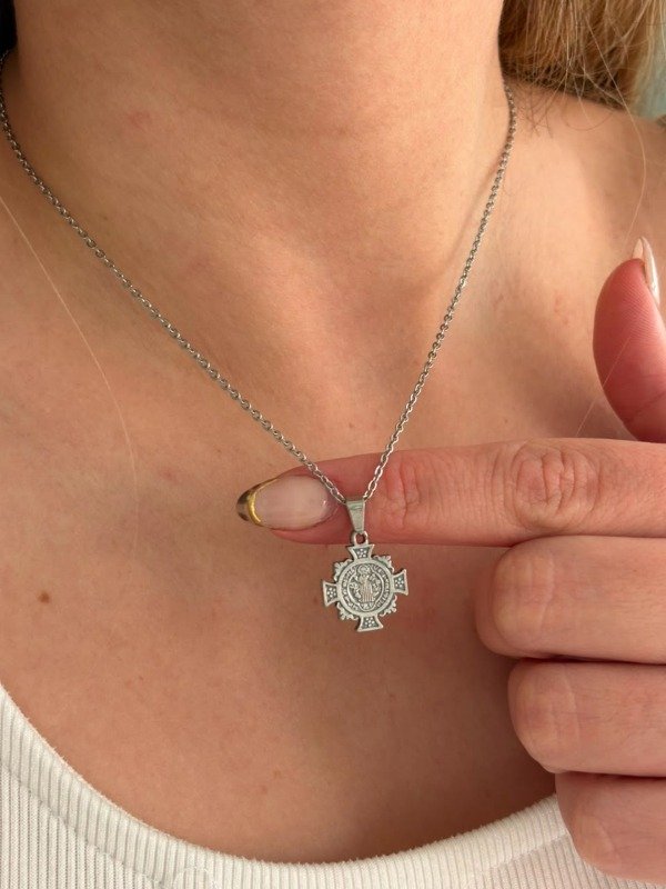 Producto - Collar Cruz San Benito - 1
