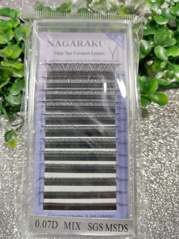 Producto - PESTAÑAS TECNOLOGICAS TRIPLE Y 0.07D MIX NAGARAKU