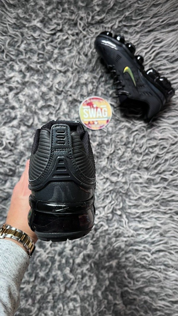 Producto - VAPORMAX 360 TRIPLE BLACK - 2