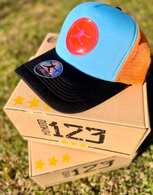 Producto - Trucker Clásica Turquesa/Naranja