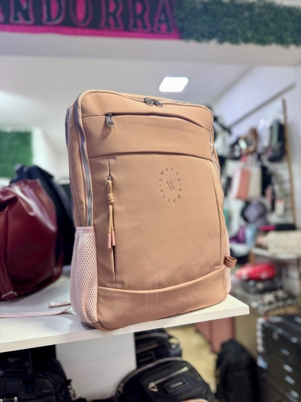 Producto - Mochila Viajera Amayra Nude